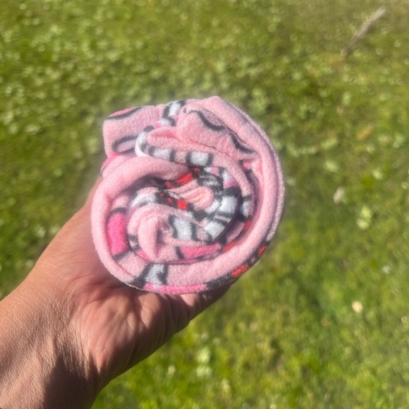 - Hello Kitty Valentine’s day Pajama pants and slippers , NWT - Picture 6 of 8